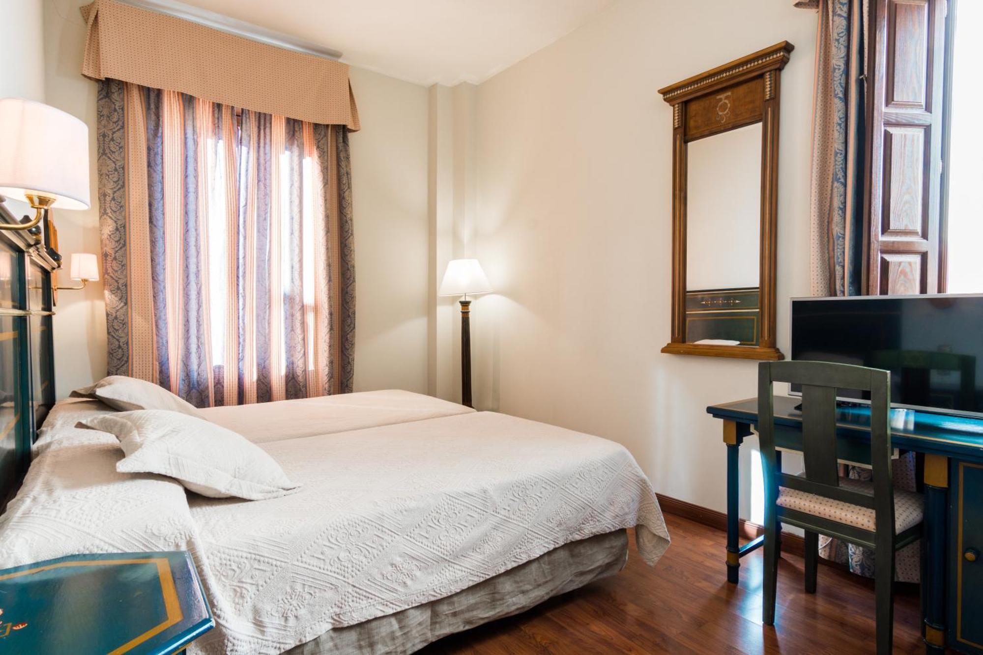 Hotel Plaza Nueva Granada Quarto foto